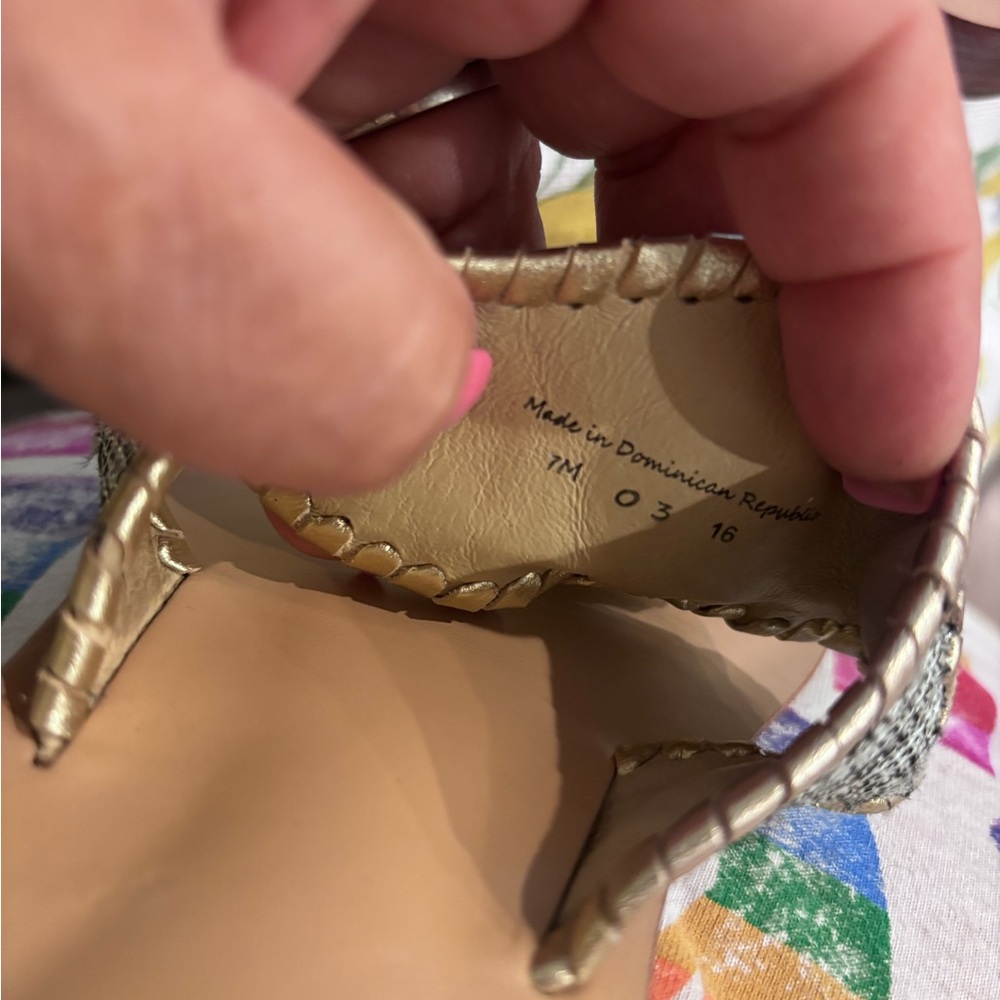 Jack Rogers Gold and Cream Sandals with Elegant Design - Picture 4 of 5